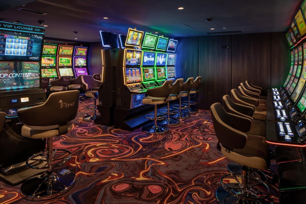 Grand Hotel Lviv Casino & Spa Ngoại thất bức ảnh The casino