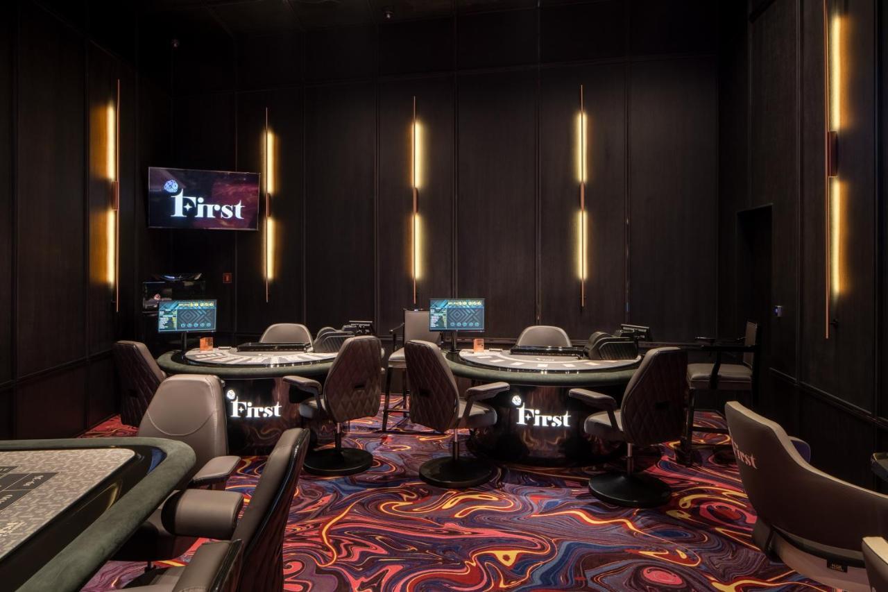 Grand Hotel Lviv Casino & Spa Ngoại thất bức ảnh First Casino