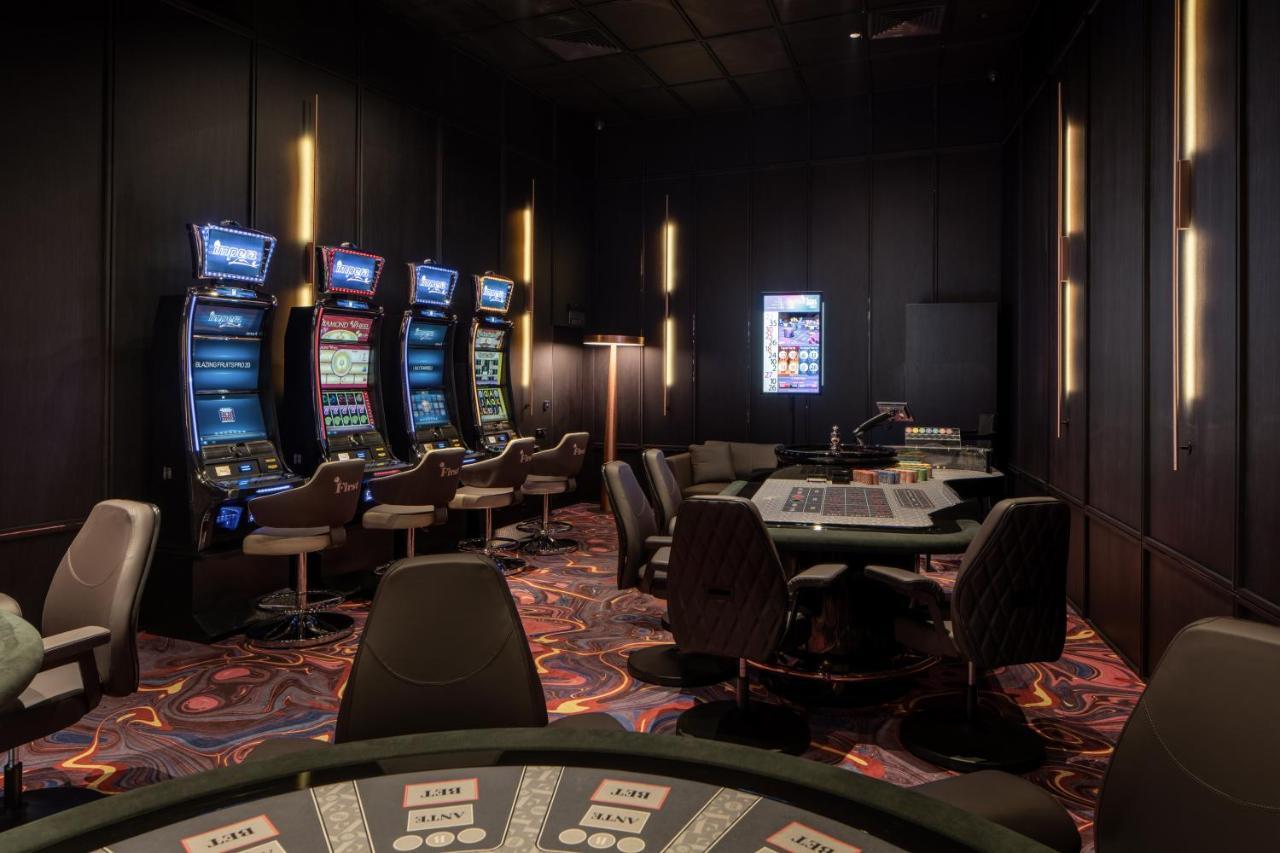 Grand Hotel Lviv Casino & Spa Ngoại thất bức ảnh The casino