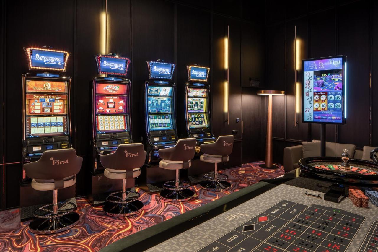 Grand Hotel Lviv Casino & Spa Ngoại thất bức ảnh A casino in Macau