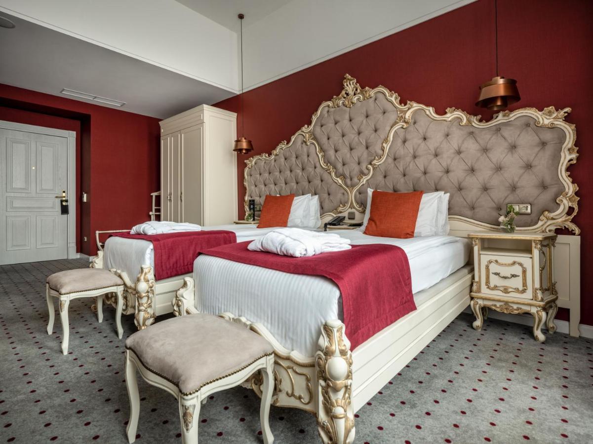 Grand Hotel Lviv Casino & Spa Ngoại thất bức ảnh Deluxe room