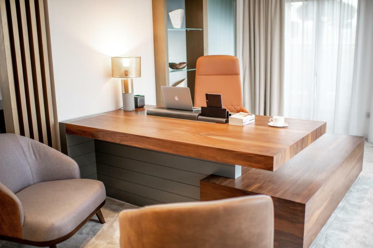 Grand Hotel Lviv Casino & Spa Ngoại thất bức ảnh Office of the Mayor of the City of Tirana